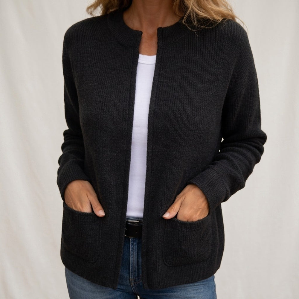 Cosy Knit Cardigan with Pockets for Women in black