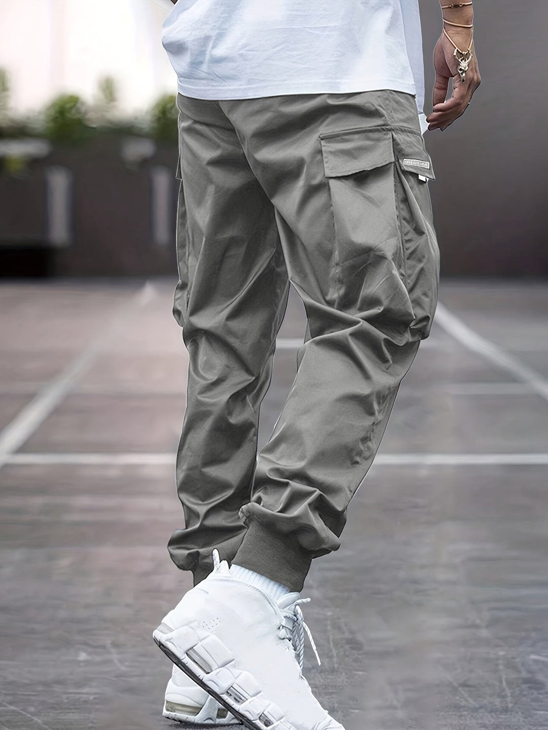 Cuffed Ankle Cargo Joggers — Barnaby, Khaki