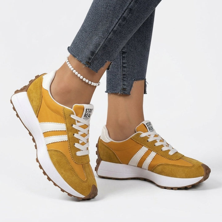 Guenievre — Cushioned Support Trainers (3), Moraine Fashion